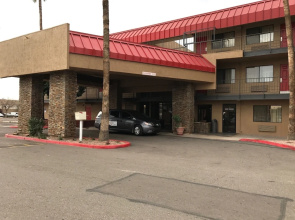 Travelers Inn