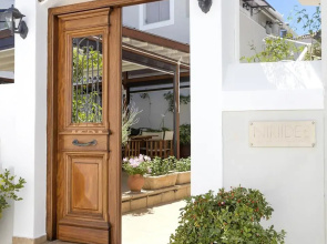 Niriides Guesthouse