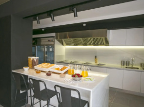 Sant Jordi Hostels Rock Palace