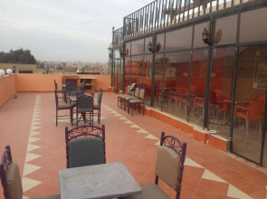 Pyramids Plateau Inn