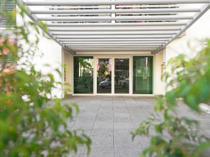 Rodamar I, the promenade, the beach and a sea view