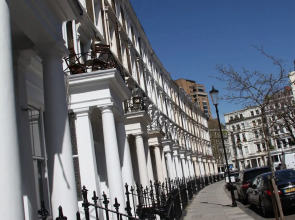 Exhibition Court Hotel 4