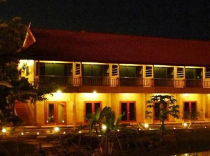 Akha River House