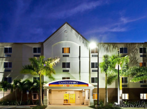 Candlewood Suites Fort Myers Sanibel Gateway by IHG