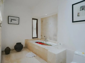 Alam Bidadari Seminyak Villas