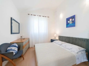 Awesome Home in Povljana With 4 Bedrooms and Wifi