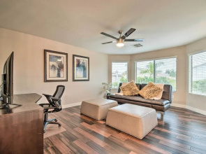 Phoenix Home: Heated Pool, Patio & Mountain Views!