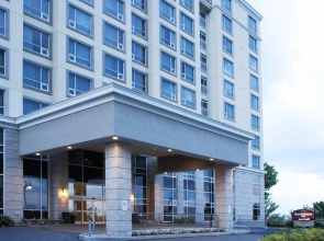 Residence Inn by Marriott Kingston Water's Edge
