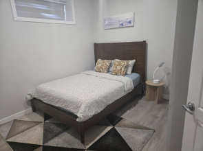 Elegant Private Suite in Edmonton North