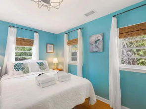 817 E Ashely Ave Pleasant Breeze