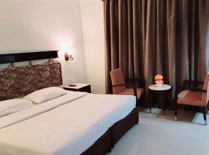 Signature Inn Deira - Free Parking