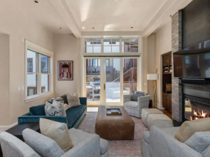 Auberge Residences At Element