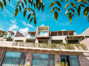 Folie Marine Beach Hotel & Club