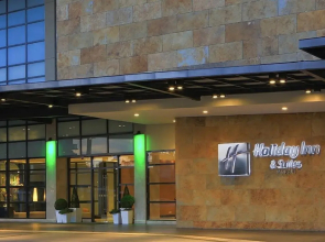 Holiday Inn & Suites Makati by IHG