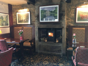 The Hare and Hounds Country Inn