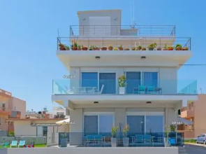 Sonja Beachfront Apartments