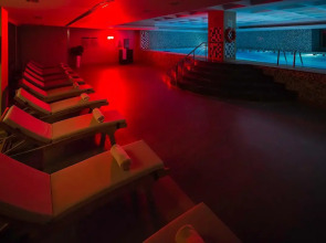 Titanic Port Bakirkoy