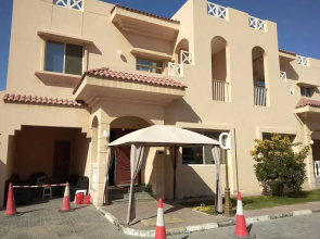 Q Hostel