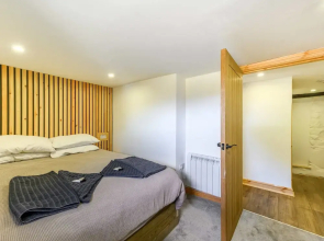 Host Stay The Lodge