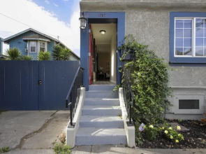 Cozy, Modern 3-bedroom in Oakland