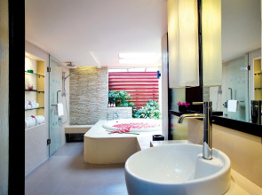 Курортный отель Chaweng Regent Beach Resort