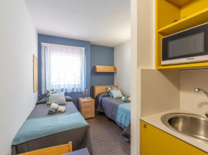 Residencia Universitaria Resa La Ciutadella -Campus Accomodation