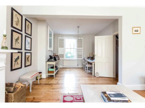 Elegant and Charming 2 Bedroom Home in Cambridge