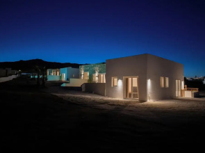 Adyton Luxury Suites & Pools Mykonos
