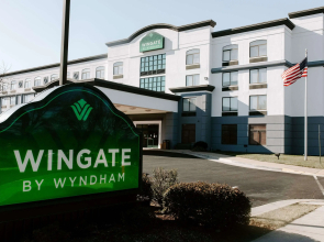 Wingate by Wyndham Chantilly / Dulles Airport