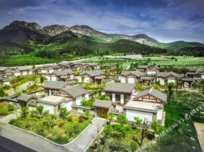 Zhongzhou Leading Hotel