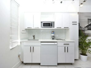 Art Deco Ocean Walk Apartments