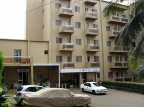 Hotel Meumi Palace