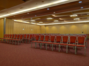 VIP Executive Entrecampos Hotel & Conference