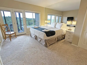 Mt Bachelor Village 332 2 Bedroom Condo