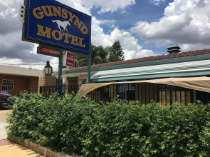 Gunsynd Motor Inn