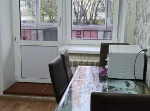 Версаль на улице Николая Смирнова 6