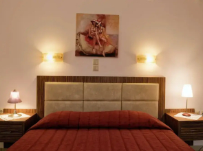 Family Friendly Villa Private Pool, Children's Play Area, Bbq, Spacious Garden, Near Beach