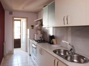 MH Apartments Guell