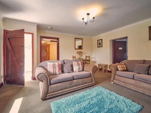 Host Stay No 3 Rose Cottage