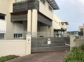 The Aqua - Sleeps 4 - Patio & Sea Views