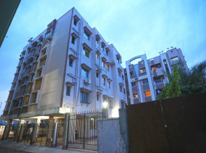 OYO 14818 Sudarshan Apartment