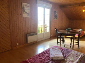 House 6 People