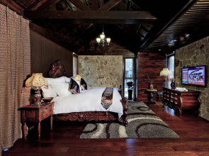 Hangzhou Roots Resort