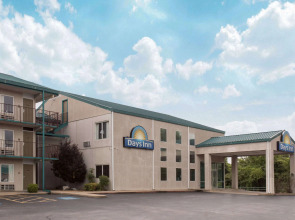 Days Inn by Wyndham Harrison