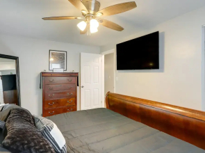 Pet-friendly Lorain Retreat w/ Fenced Yard!