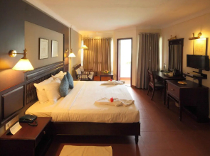 T And U Leisure Hotel