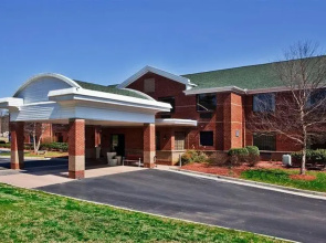 Econo Lodge Inn and Suites Cedartown