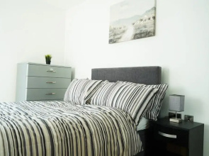 Inviting 2-bed Apartment in Sheffield