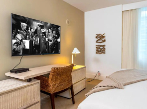 1 bedroom Ocean View located at 1 Hotel and Homes South Beach -906