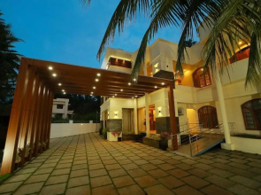 White Gate Luxury Hotel